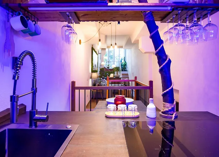 Molo Caracciolo نابولي