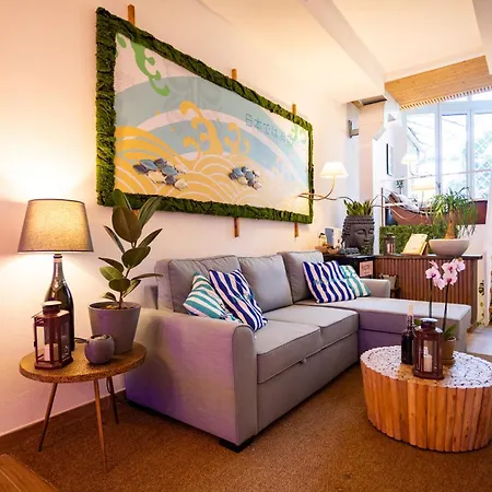 Molo Caracciolo アパート