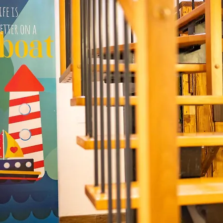 アパート Molo Caracciolo *