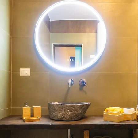 Molo Caracciolo アパート