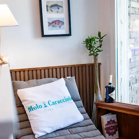 Molo Caracciolo ナポリ