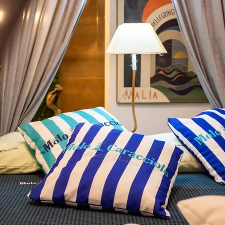 Molo Caracciolo Apartamento Nápoles